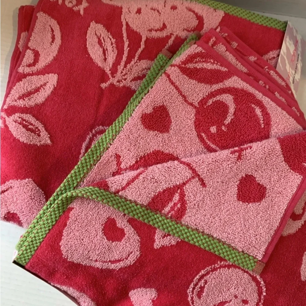 Betsey Johnson XOXO Cherries And Bows Pink 7pc Cherry Hand Bath Towel Set New